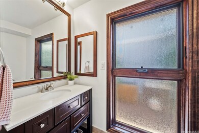 318 Kealahou St, Honolulu, HI 96825 - photo 5