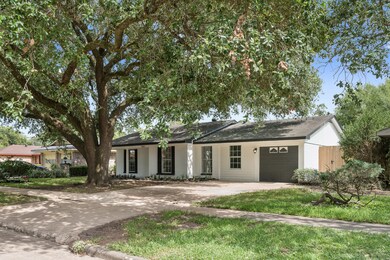 5911 Black Maple Ln, Houston, TX 77088 - photo 4