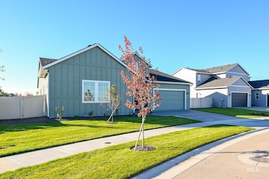 5259 W River Oaks Dr, Meridian, ID 83646 - photo 2