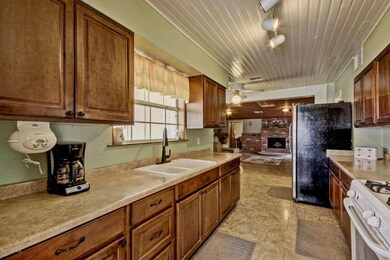 796 N Evergreen St, Chandler, AZ 85225 - photo 2