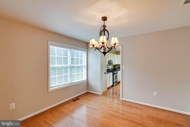 37747 Sutton Dr, Purcellville, VA 20132 - photo 5