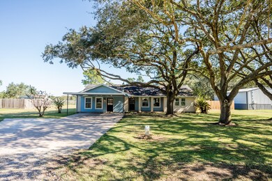 3082 County Road 536, Alvin, TX 77511 - photo 4