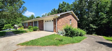 Upper 1 Car Garage