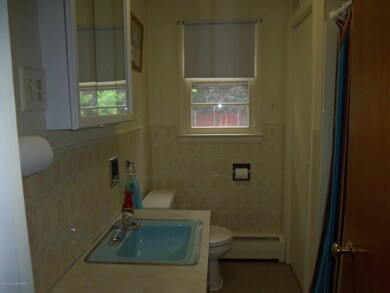 504 Lombard St, Tamaqua, PA 18252 - photo 2