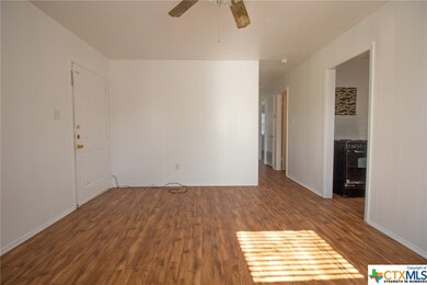 207 E Reagan Ave, Copperas Cove, TX 76522 - photo 5