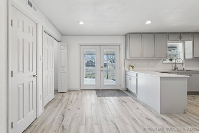 13838 S Elm Ave, Glenpool, OK 74033 - photo 7