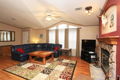 17535 Shady Ranch Ct, Hockley, TX 77447 - photo 2