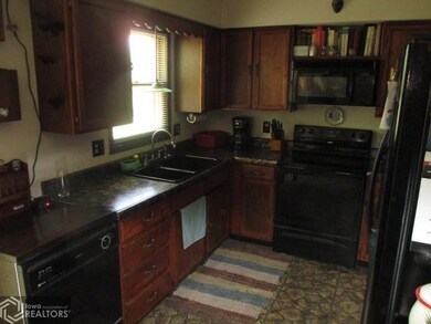 425 S Temple St, Osceola, IA 50213 - photo 5