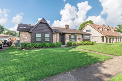 11826 Kirknoll Dr, Houston, TX 77089 - photo 2