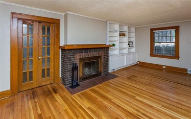 1139 39th St, Des Moines, IA 50311 - photo 3