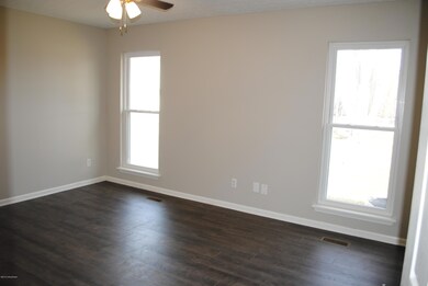 6811 Spourtland Dr, Louisville, KY 40228 - photo 2