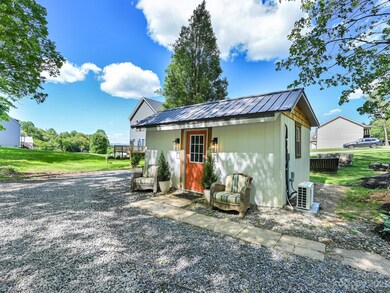 215 Erwin Hills Rd, Asheville, NC 28806 - photo 3