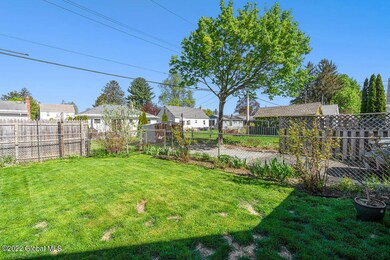 42 Marwood St, Albany, NY 12209 - photo 5