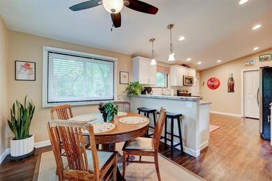 Dining to Kitchen