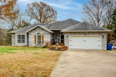 152 Overton Dr, Kimberling City, MO 65686 - photo 2