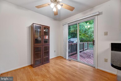 9236 Maxwell Ct, Laurel, MD 20723 - photo 3