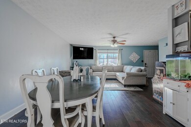 4309 Trelawny Ln, Powell, TN 37849 - photo 6