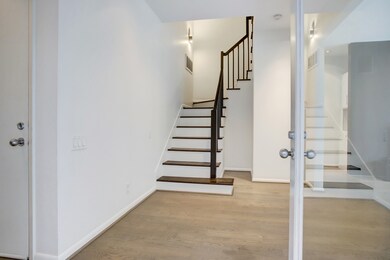 1417 Harold St unit B, Houston, TX 77006 - photo 3