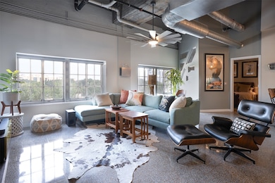 Texas & Pacific Lofts unit 2012, Fort Worth, TX 76102 - photo 3