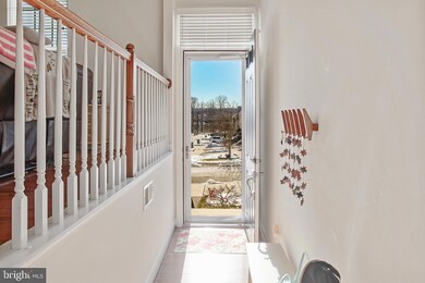 1792 Marfield Ct, Woodbridge, VA 22191 - photo 4