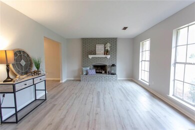 Greatroom with Fireplace