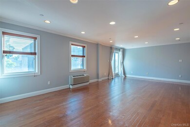 42-23 212th St unit 3B, Bayside, NY 11361 - photo 7