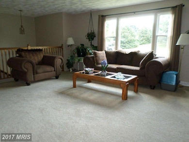 1300 Guadelupe Dr, Westminster, MD 21157 - photo 3