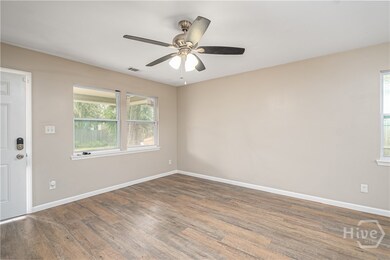 410 Mckenzie Place, Savannah, GA 31405 - photo 4