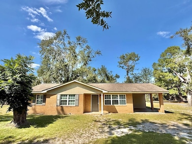 4 Lakeside Dr, Hazlehurst, GA 31539 - photo 2