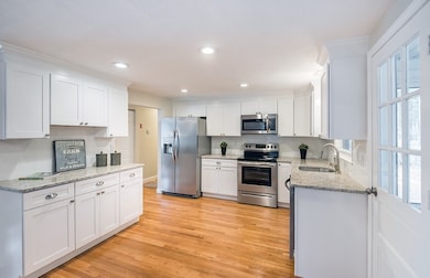 21 Hillview Rd, North Reading, MA 01864 - photo 3