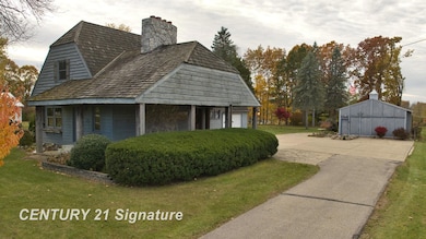 766 S Main St, Chesaning, MI 48616 - photo 2