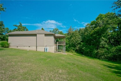 16 Berkshire Dr, Bella Vista, AR 72714 - photo 5
