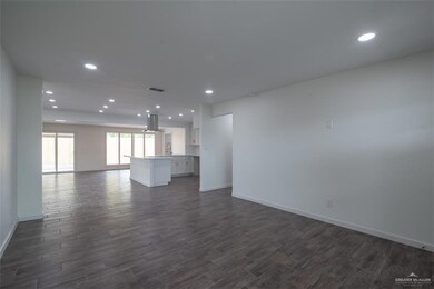 1000 Valley View Dr, Weslaco, TX 78596 - photo 5