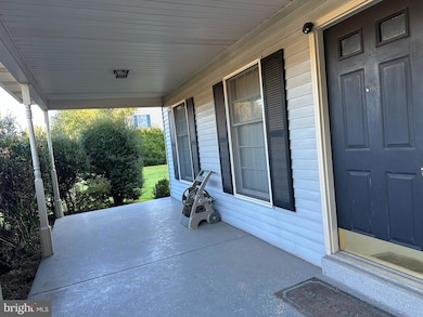 703 Lora Ln, Hockessin, DE 19707 - photo 3