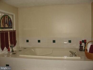 822 Clearview Rd, Luray, VA 22835 - photo 3