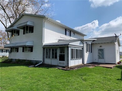 1438 Nash Rd, North Tonawanda, NY 14120 - photo 2