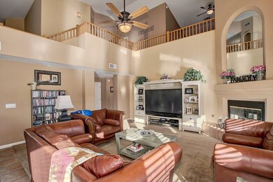 Family Room w/ gas fireplace