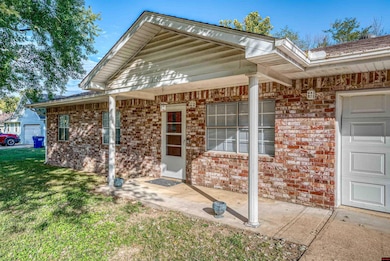 1509 Gregg Rd, Mountain Home, AR 72653 - photo 2