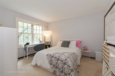 724 Chateaugay Ave, Naperville, IL 60540 - photo 5