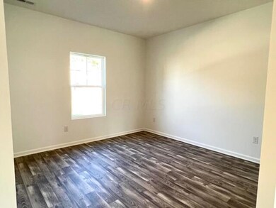 323 Juhl Rd, Circleville, OH 43113 - photo 4