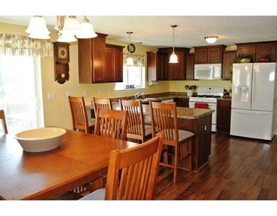 89 Parker Hill Dr, Fitchburg, MA 01420 - photo 4