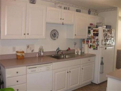 808 Thayer St, Abington, MA 02351 - photo 4