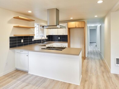 1021 SW Harbor Ave, Lincoln City, OR 97367 - photo 5