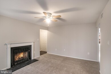 12251 Stevenson Ct unit 12251, Woodbridge, VA 22192 - photo 7