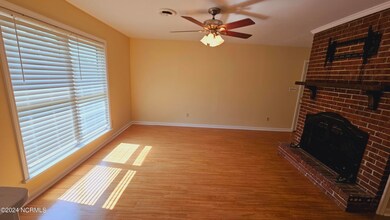 207 Warren Ct, Jacksonville, NC 28546 - photo 3