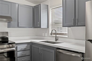 10324 Delphi Rd SW unit 8, Olympia, WA 98512 - photo 5