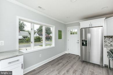 826 Martin Rd, Essex, MD 21221 - photo 6