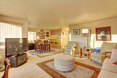 813 S 227th Place unit 4, Des Moines, WA 98198 - photo 7