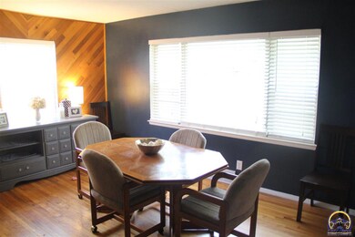 2321 SW Madeline Ln, Topeka, KS 66614 - photo 6