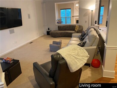 1817 Emerald Dr, Orefield, PA 18069 - photo 3